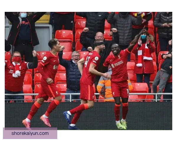 阿利松斯洛特的战术核心逐渐显现，球队表现稳健，竞争力增强