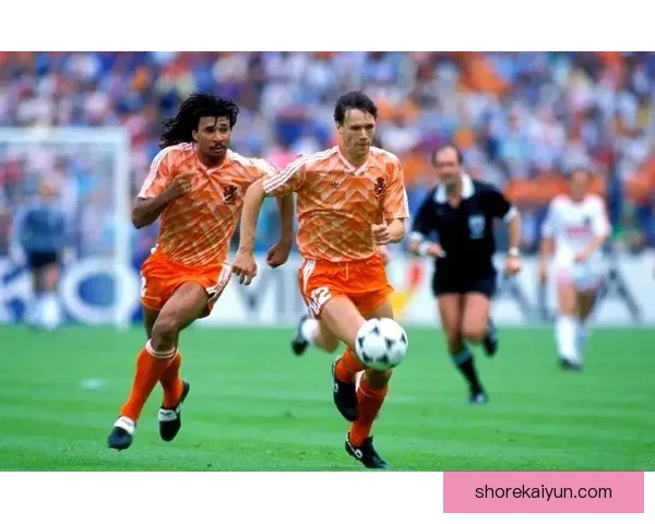 欧洲杯荷兰阵容分析：球队状态回暖，备受期待的核心球员汇聚一堂